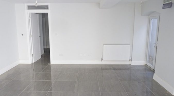 550 sq ft lower ground floor unit available to rent with 1 room and large open area in E5 Clapton.