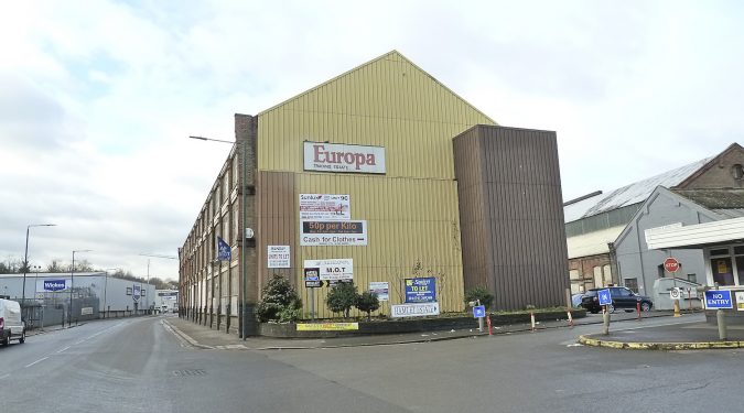 Eirth DA8 / Europa Trading Estate, Fraser Rd, Erith DA8 1QL