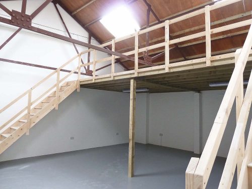 Live work style unit to rent – Ground floor warehouse conversion on Camden Road N7