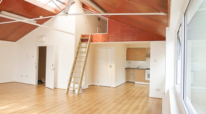 Bright, spacious live work style studio available to rent in converted warehouse in Forest Hill SE23
