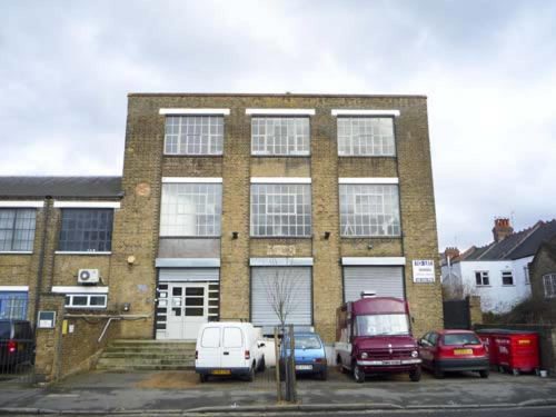 220 sq ft studio / creative workspace available in Kingsland N1