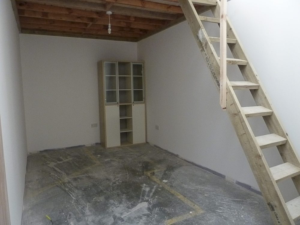 Room / mezzanine