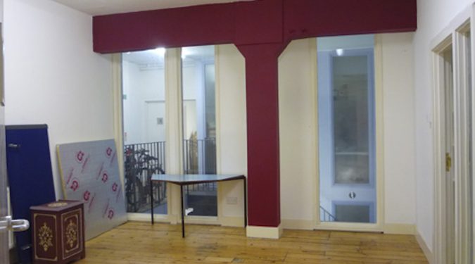 450 sq ft ground floor workspace / studio with 2 rooms and open area available in converted warehouse in Debeauvoir Rd, London N1