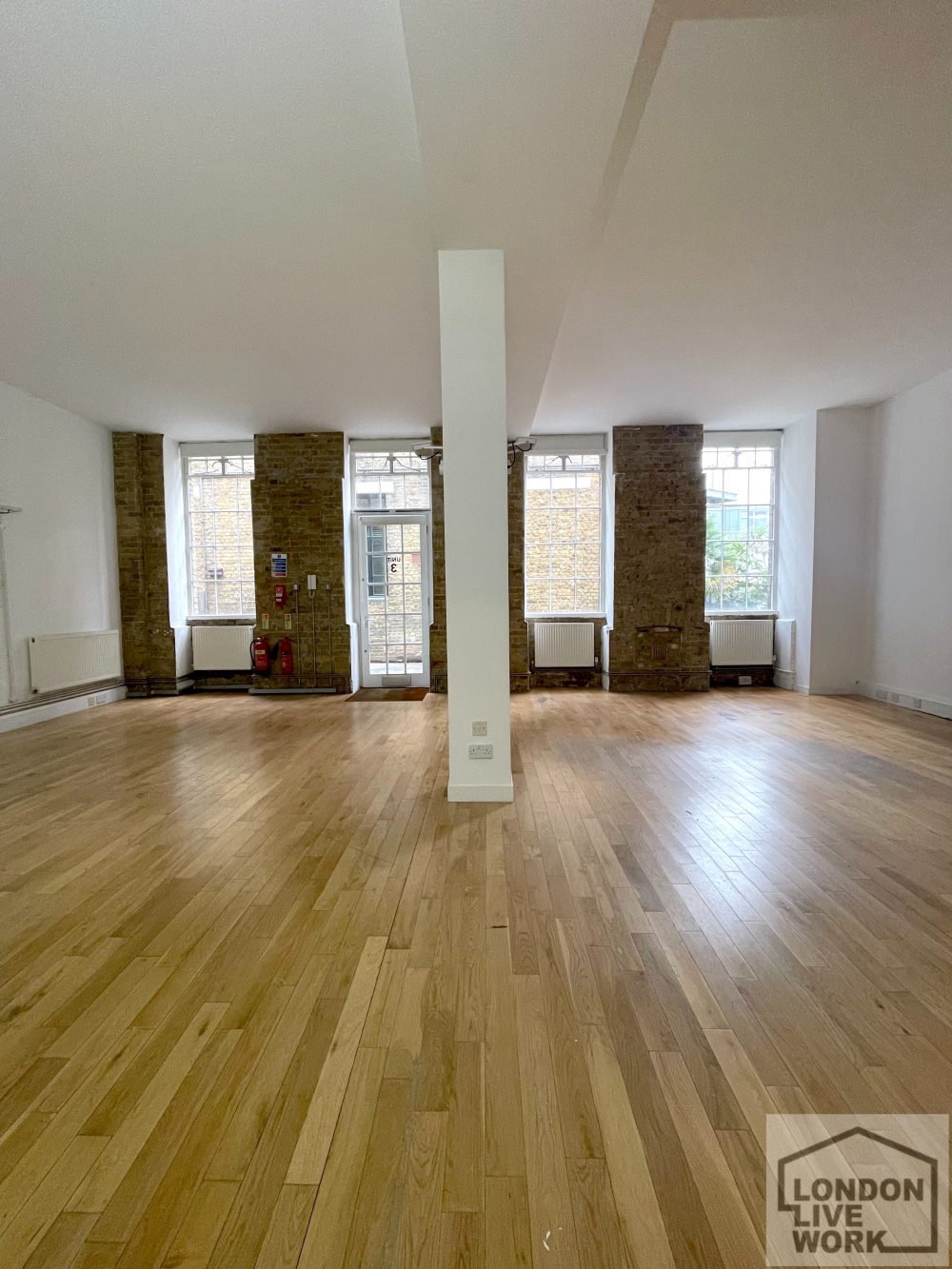 N16 Creative studio to rent in converted piano factory in Stoke Newington 9