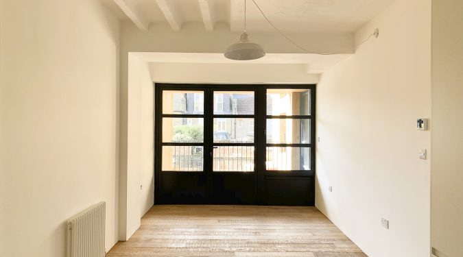 Live work, Live work space, Live work unit, Live work style, Warehouse conversion, warehouse space, warehouse,one double bedroom flat, Flat, Lewisham, SE13, creative community, artists, gallery, artists space, loft apartment, photography studio, photographer