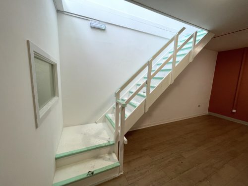 Mezzanine Studio Available to rent in N17 Mill Mead Road Pic12