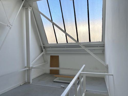 Mezzanine Studio Available to rent in N17 Mill Mead Road Pic16