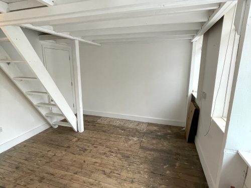 Mezzanine Studio Available to rent in N16 Shelford Place Pic6