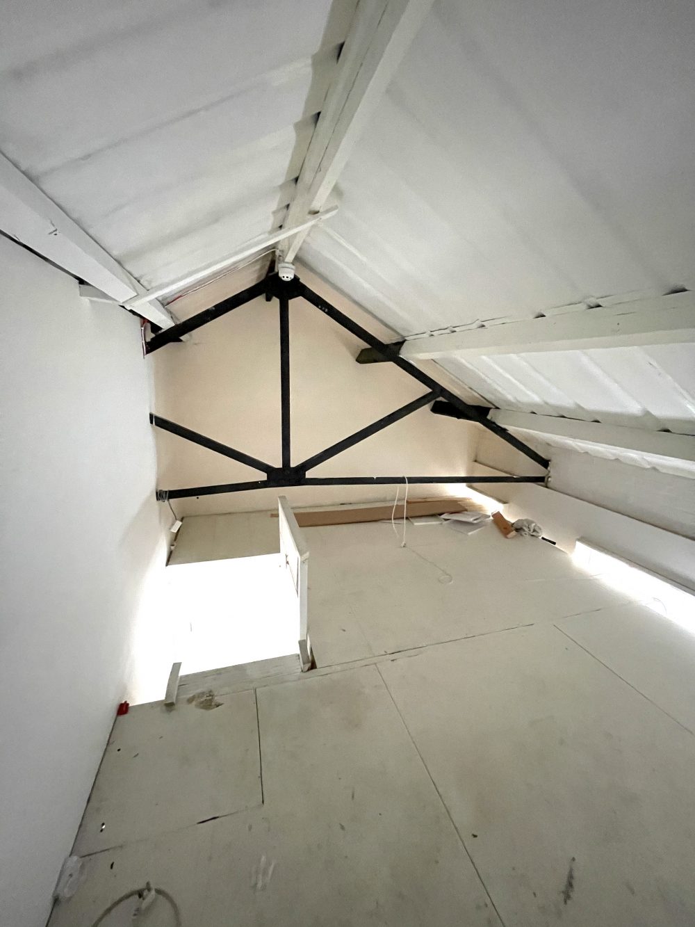 Mezzanine Studio Available to rent in N16 Shelford Place Pic9