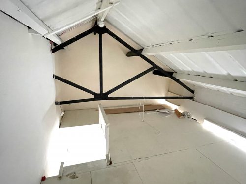Mezzanine Studio Available to rent in N16 Shelford Place Pic9