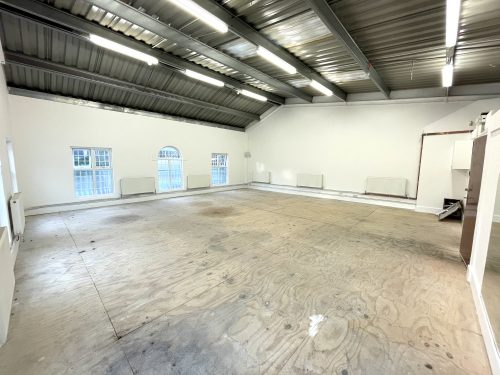 First Floor Warehouse Studio Available to rent in N4 anor House Vale RoadPic11