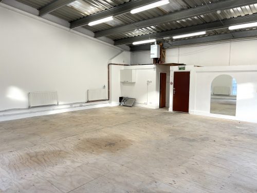 First Floor Warehouse Studio Available to rent in N4 anor House Vale RoadPic13