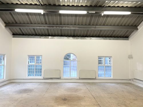 First Floor Warehouse Studio Available to rent in N4 anor House Vale RoadPic7