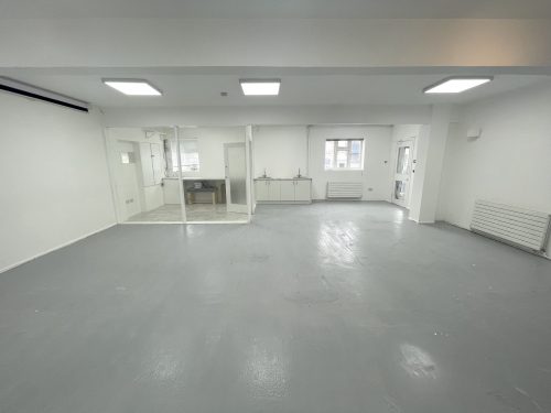 E18 Woodford 730 Sq Ft Ground Floor Unit To rent in Creative Warehouse 18