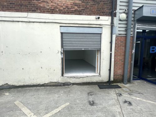 E18 Woodford 730 Sq Ft Ground Floor Unit To rent in Creative Warehouse 2
