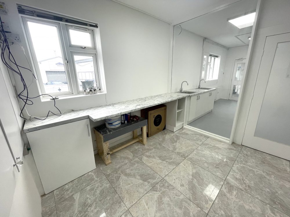 E18 Woodford 730 Sq Ft Ground Floor Unit To rent in Creative Warehouse 9