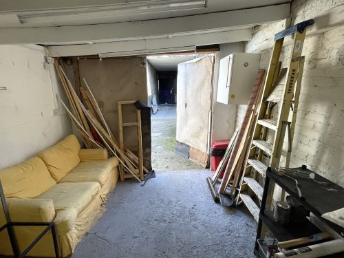 E15 Stratford Evesham Road Warehouse Studio conversion : Light industrial art studio To rent Pic8