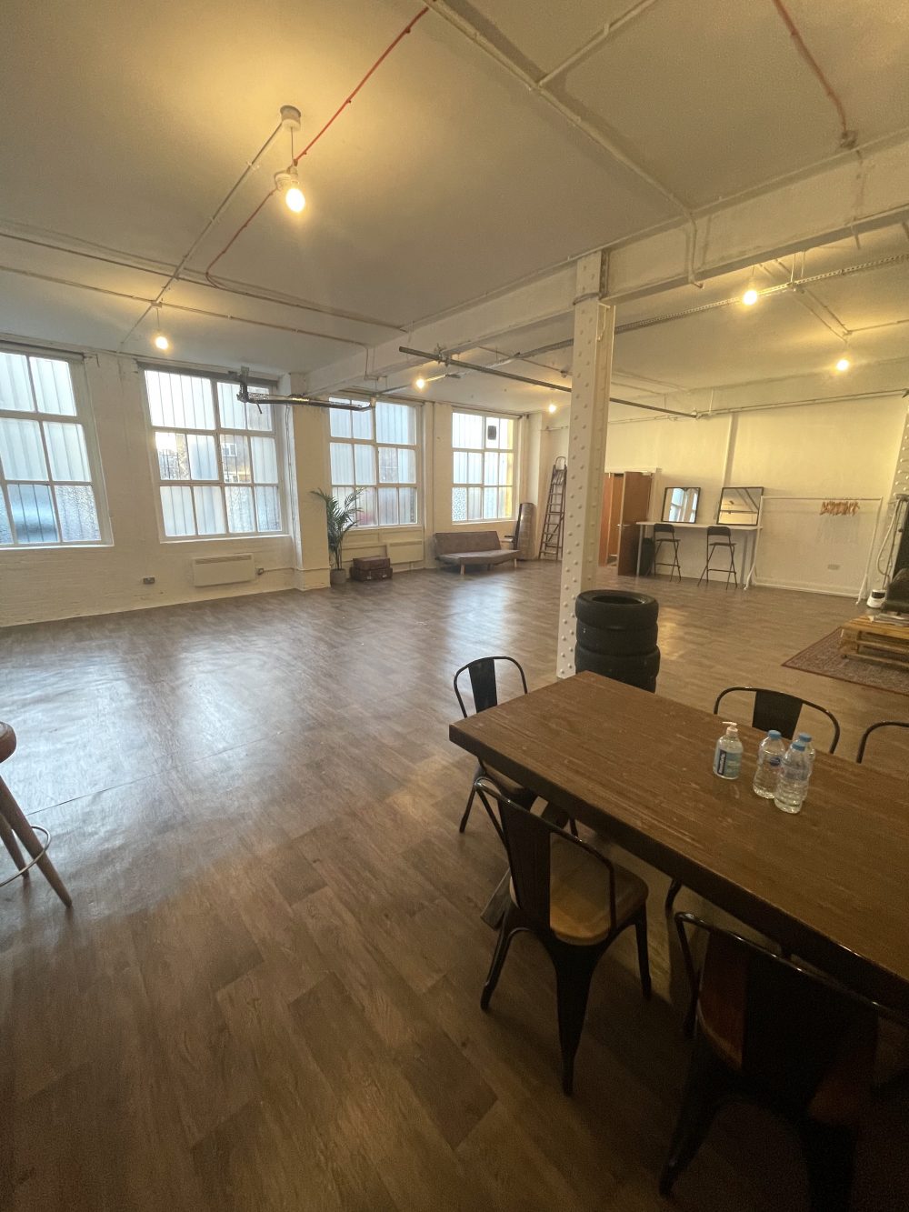 E9 Hackney Belsham Street Warehouse Studio : Light industrial art studio To rent Pic10