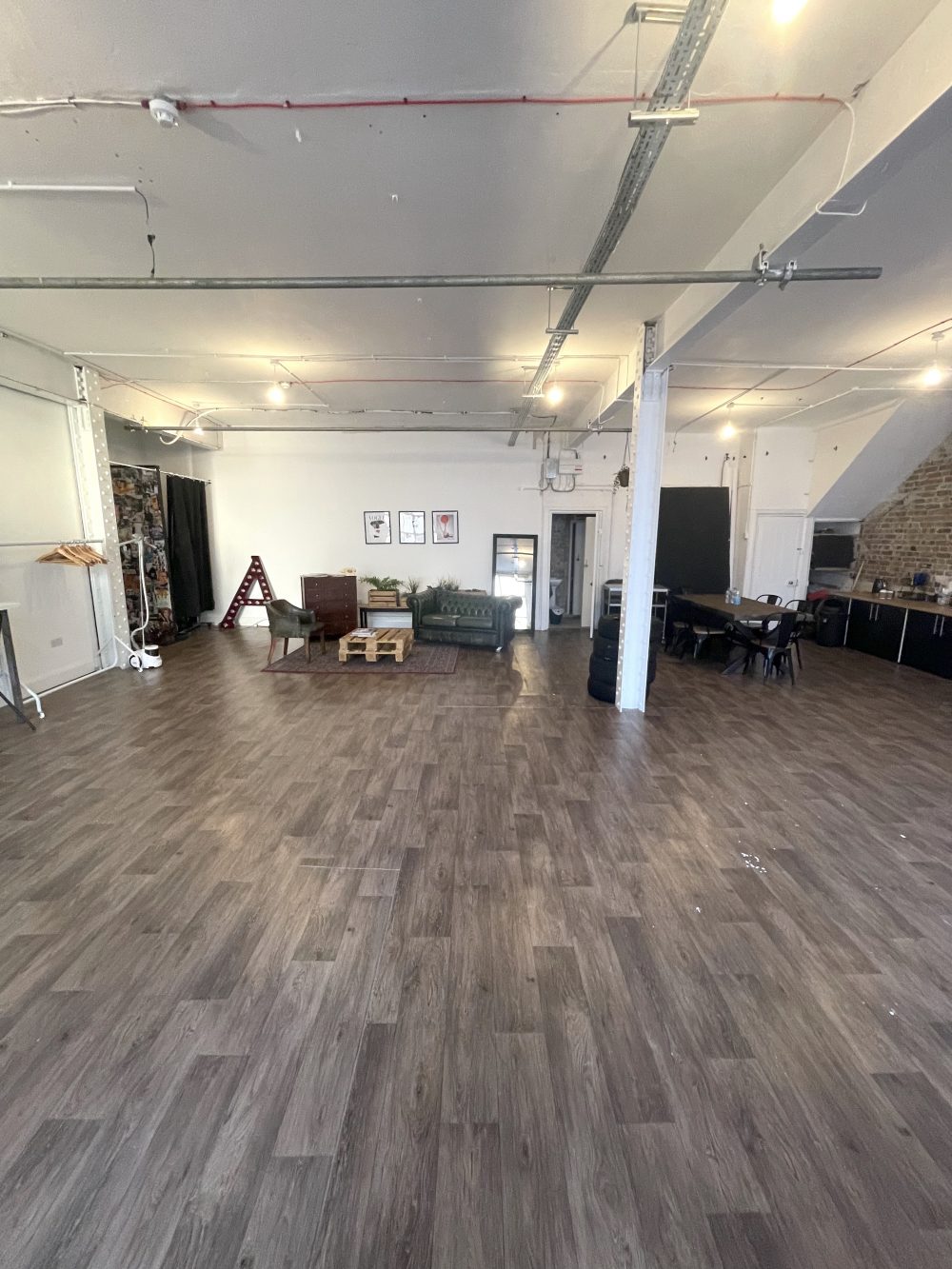 E9 Hackney Belsham Street Warehouse Studio : Light industrial art studio To rent Pic13