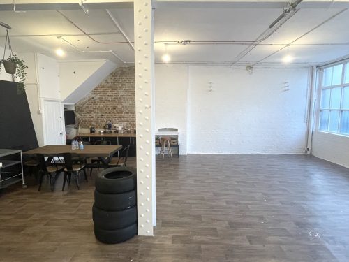 E9 Hackney Belsham Street Warehouse Studio : Light industrial art studio To rent Pic7