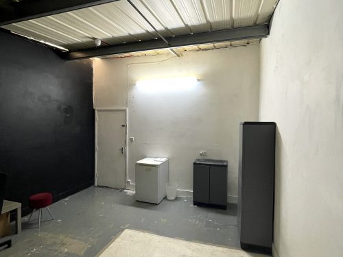 Light indurstrial unit to rent in N16 Stoke Newington Shelford Place PIc12
