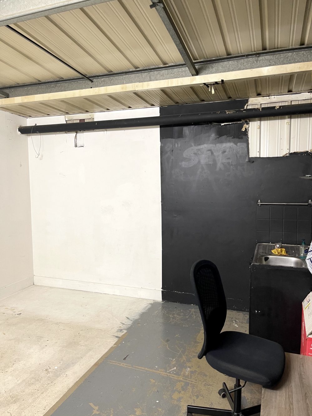 Light indurstrial unit to rent in N16 Stoke Newington Shelford Place PIc4