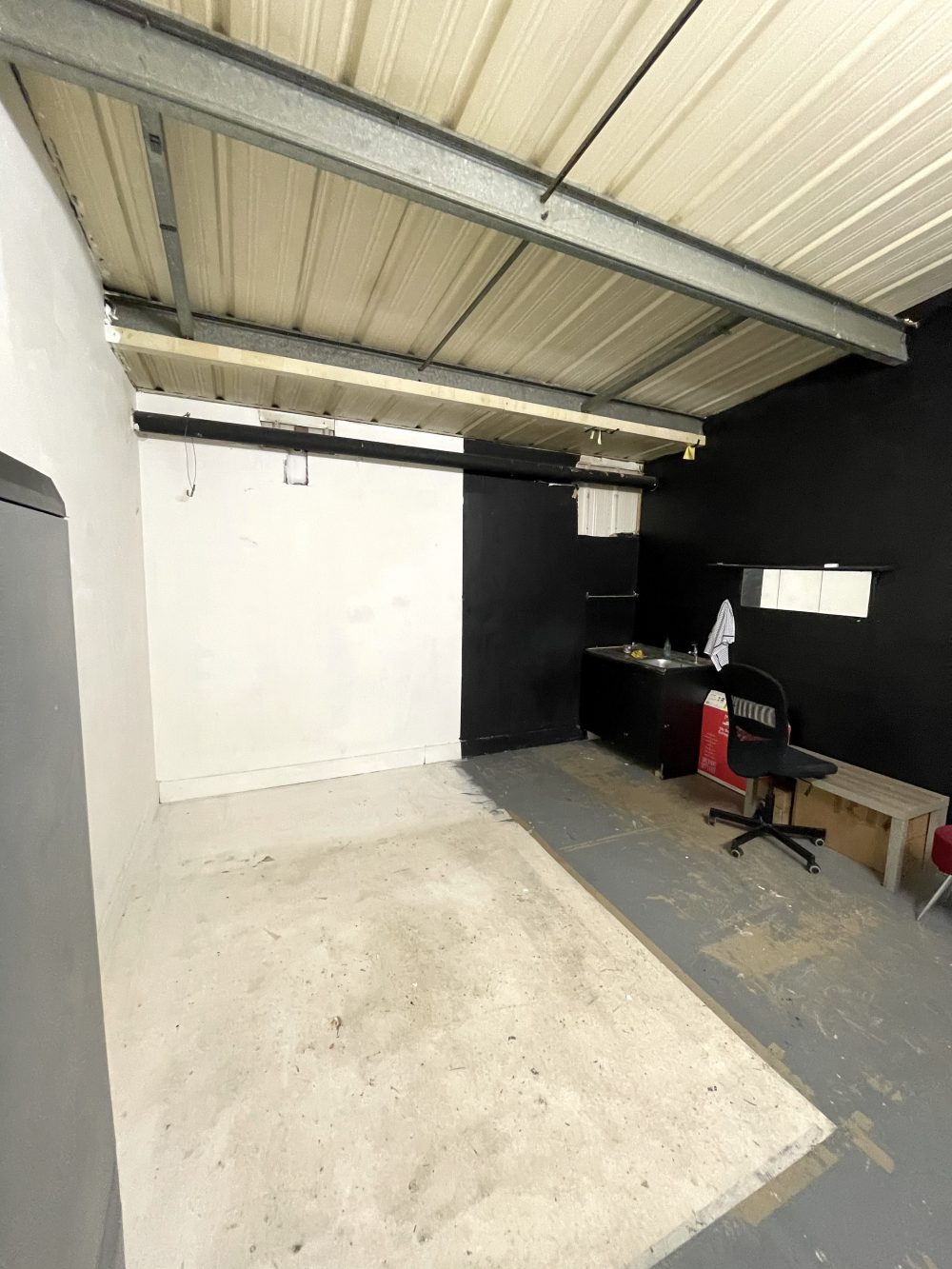 Light indurstrial unit to rent in N16 Stoke Newington Shelford Place PIc6