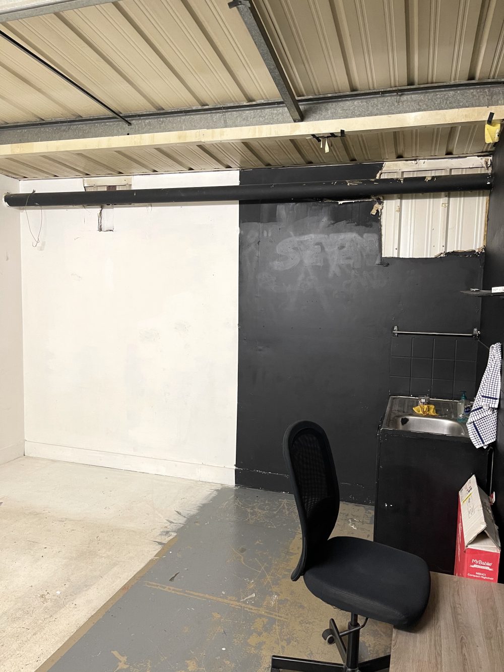 Light indurstrial unit to rent in N16 Stoke Newington Shelford Place PIc8