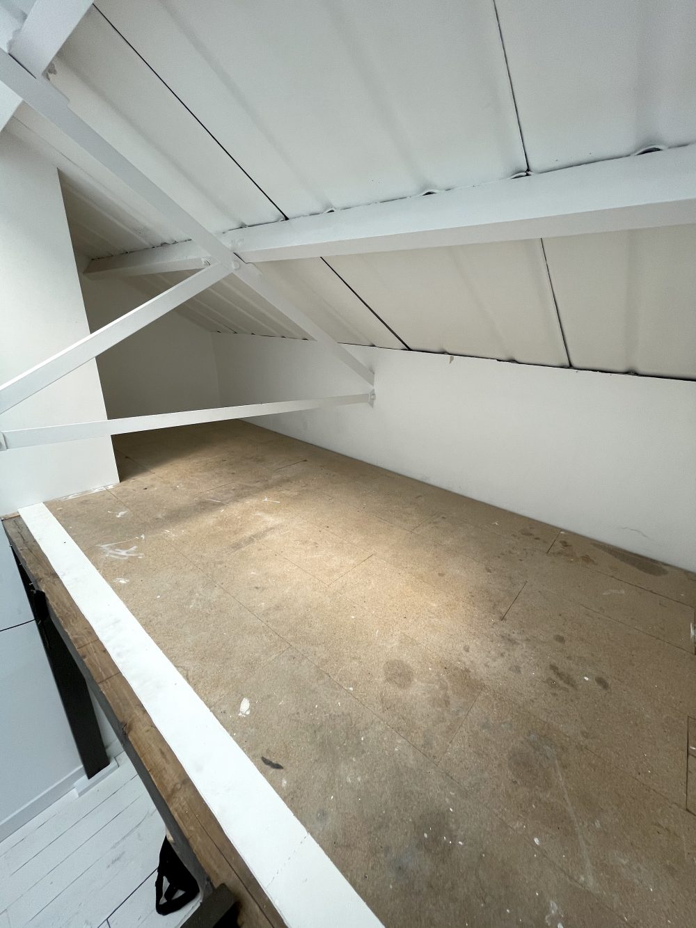 Art Studio Warehouse to rent in N26 Stoke Newington Shelford Place London Pic3