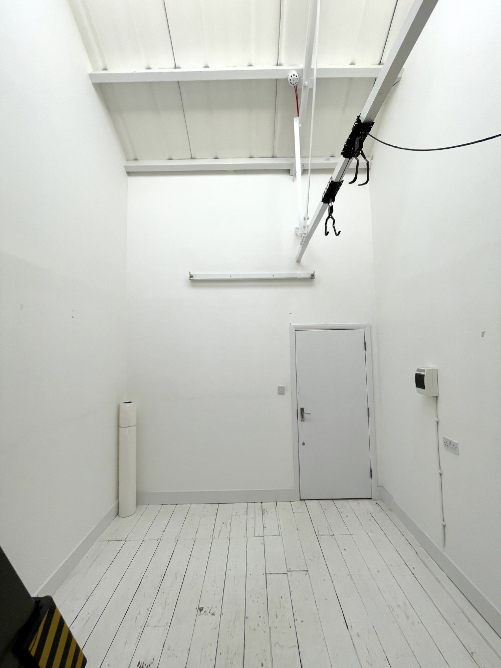 Art Studio Warehouse to rent in N26 Stoke Newington Shelford Place London Pic5