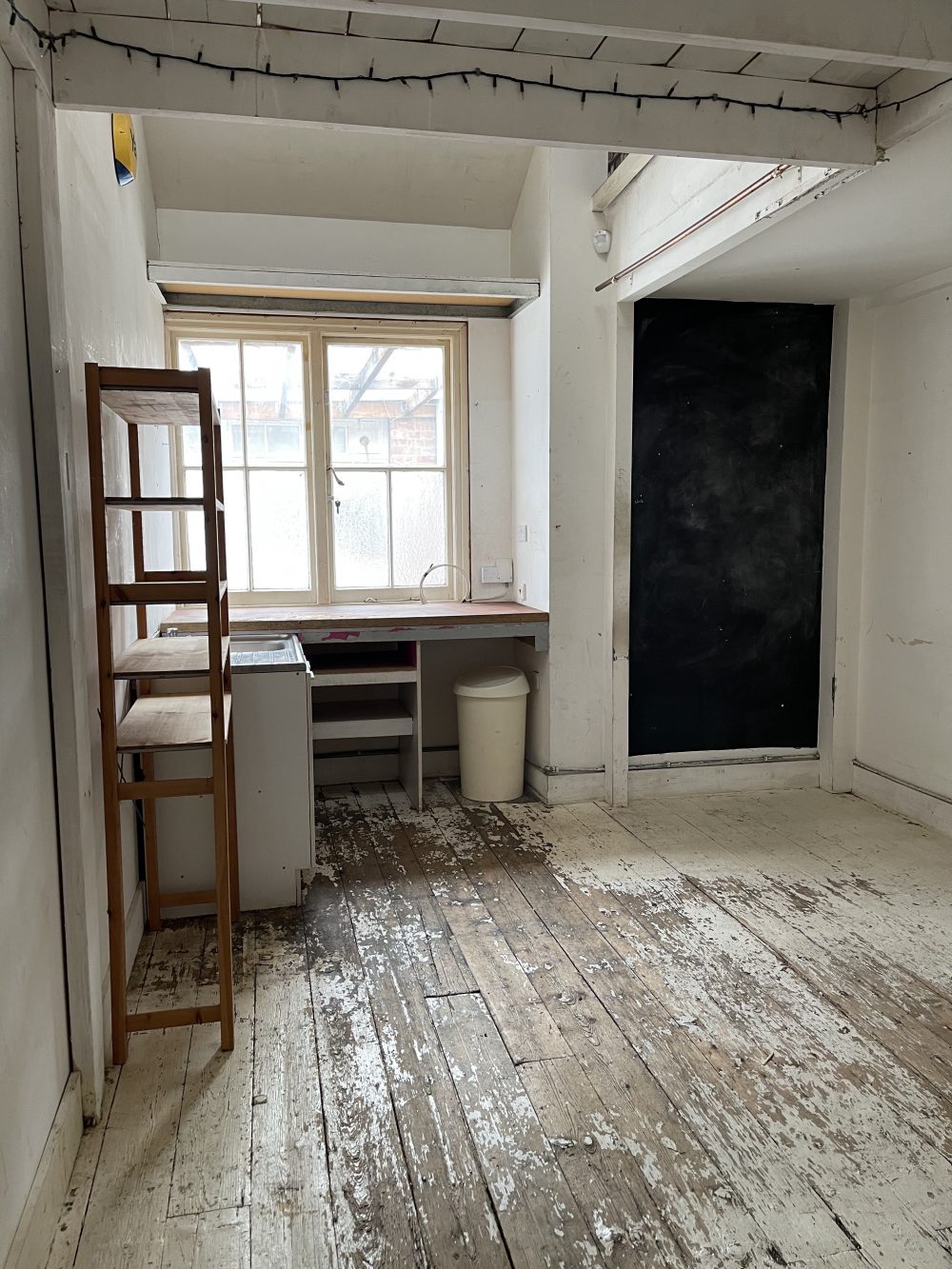 Creative Art Studio Available To rent in N16 Shelfrod Place London Unit 51 Pic13
