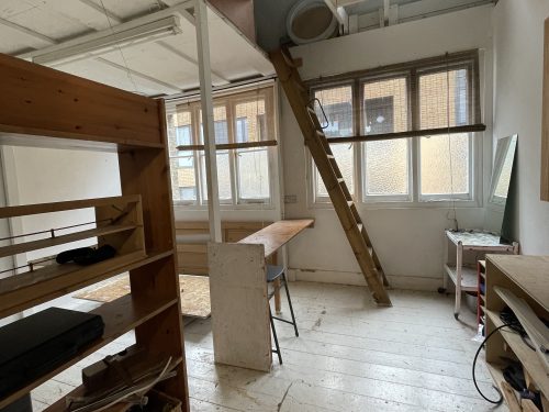 Huge Mezzanine Studio Available to rent in N16 Shelford Place Pic7