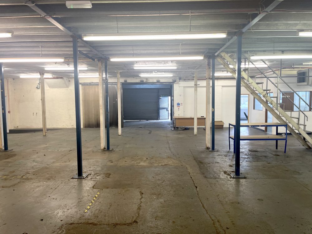 Light industrial Warehouse Space To Rent In N4 Manor House Florentia Clothing Village Nik Nak Cottage Pic15