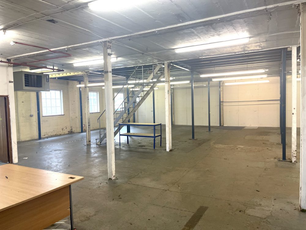 Light industrial Warehouse Space To Rent In N4 Manor House Florentia Clothing Village Nik Nak Cottage Pic22