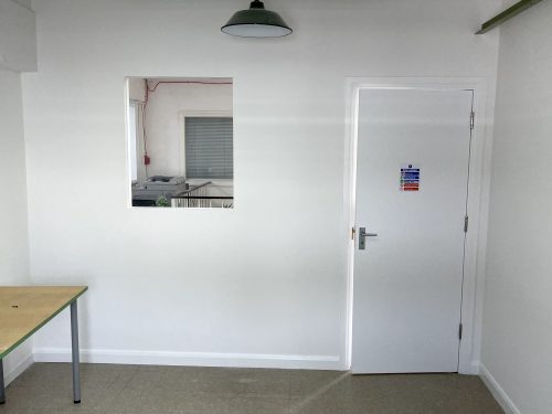 Studio Available to rent in N16 Green Lane Pic2