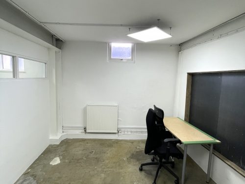 Studio Available to rent in N16 Green Lane Pic4