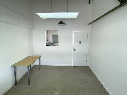 Studio Available to rent in N16 Green Lane Pic4