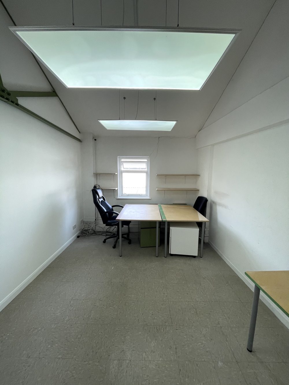 Studio Available to rent in N16 Green Lane Pic6