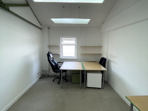 Studio Available to rent in N16 Green Lane Pic6