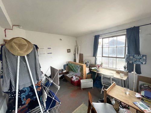 1st Floor Art Studio Available to rent in N15 Seven Sisters Markfield Road Pic3