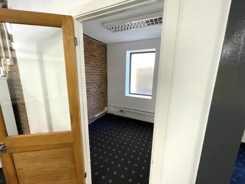 Huge Ground Floor Studio Available to rent in SE11 Kennington Powercroft road Pic10