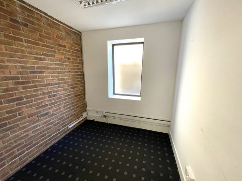 Huge Ground Floor Studio Available to rent in SE11 Kennington Powercroft road Pic9