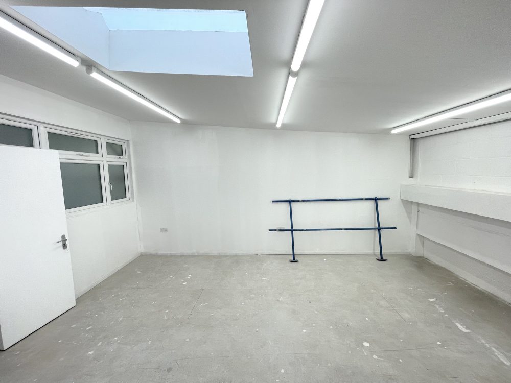 Light industrial Creative Studio To Rent in E9 Hackney Wick Wallis Road Pic2