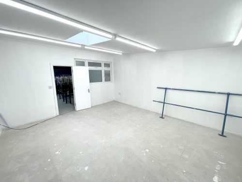 Light industrial Creative Studio To Rent in E9 Hackney Wick Wallis Road Pic4