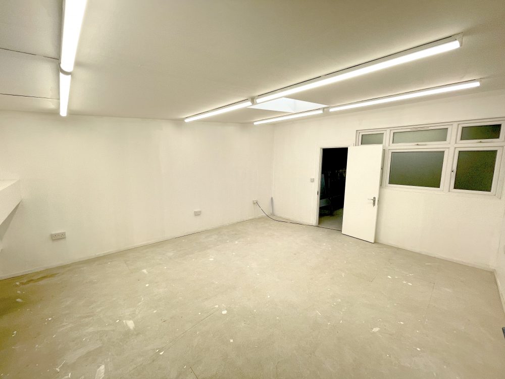 Light industrial Creative Studio To Rent in E9 Hackney Wick Wallis Road Pic6