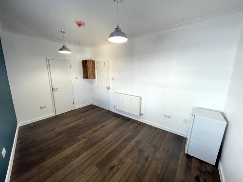 Creative live work style Studio flat Available to rent in E3 Hackney Wick Wick Lane Pic22