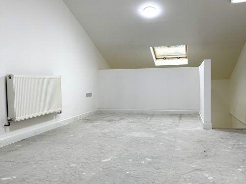 Creative live work style Studio flat Available to rent in EN3 Enfield Alxandra rd Pic13