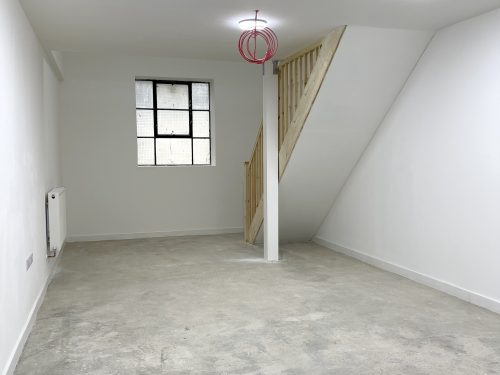 Creative live work style Studio flat Available to rent in EN3 Enfield Alxandra rd Pic6