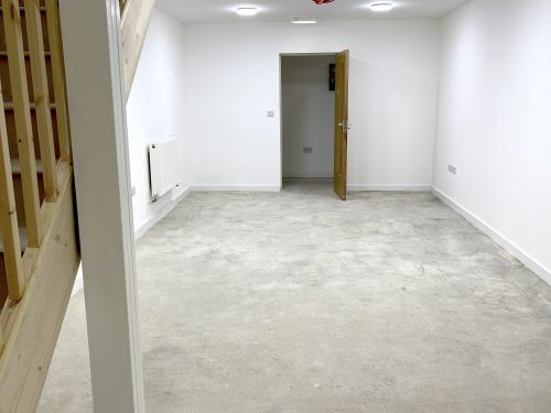 Creative live work style Studio flat Available to rent in EN3 Enfield Alxandra rd Pic9