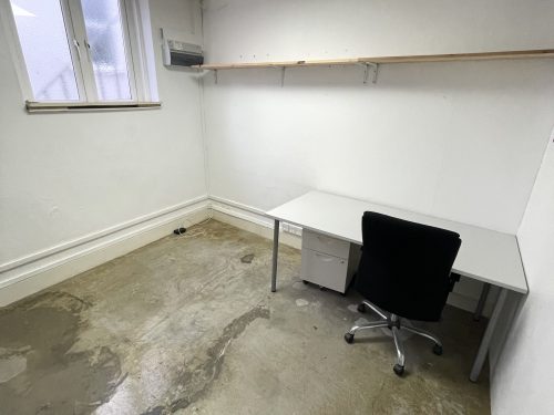 Ground Floor Studio Available to rent in N16 Green Lane Pic10